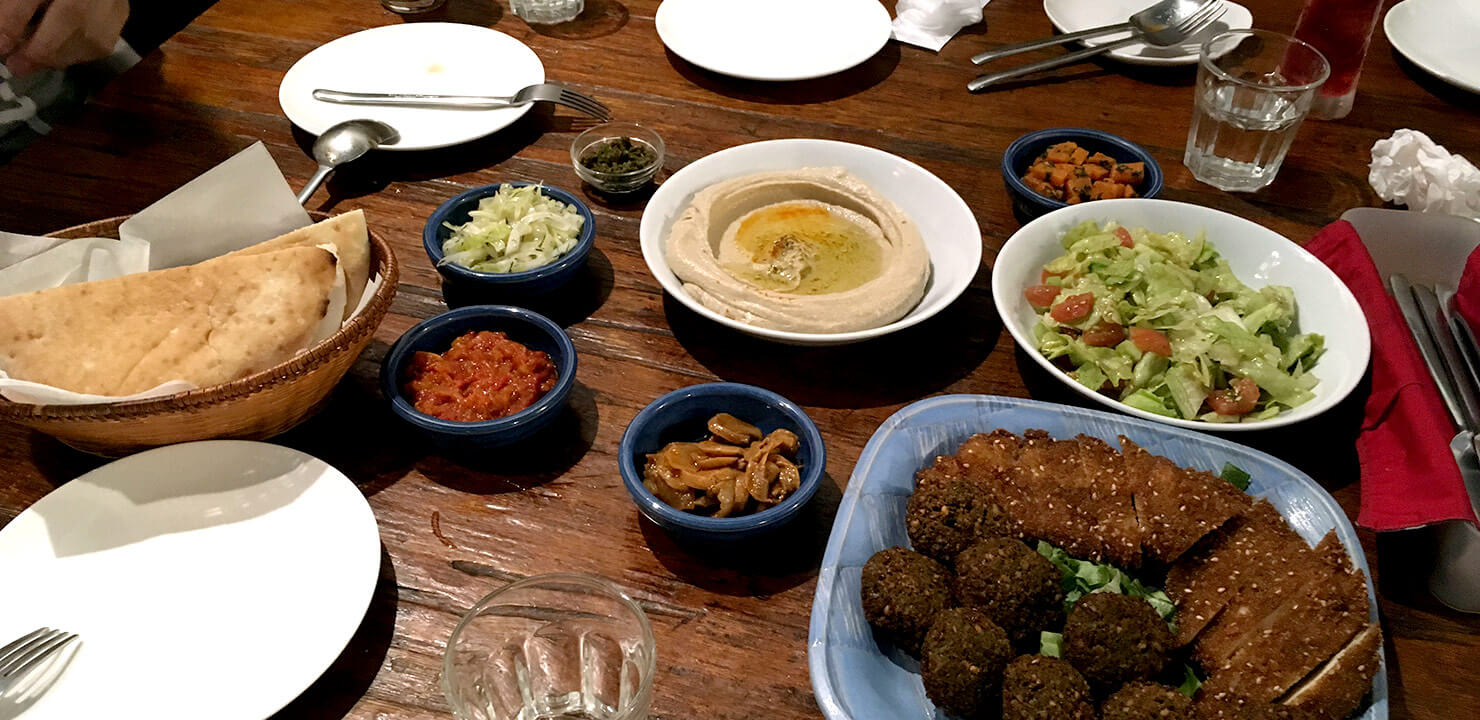 江古田イスラエル料理屋『シャマイム』で人生初？イスラエル料理を食べ放題で食べてきました